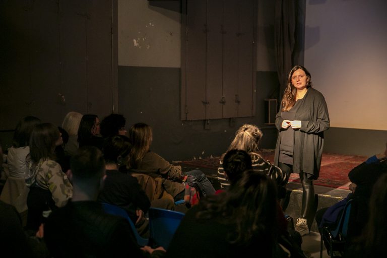 Filmprogramm "Šta ima, gastarbajteri!?" mit Kuratorin Borjana Gaković, Foto: Maja Gugleta Nebe