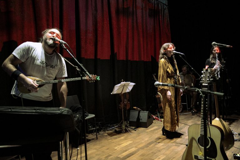 BaShbozouki's feat. Pheli Sommer, Nadina Memagić, Manu Théron