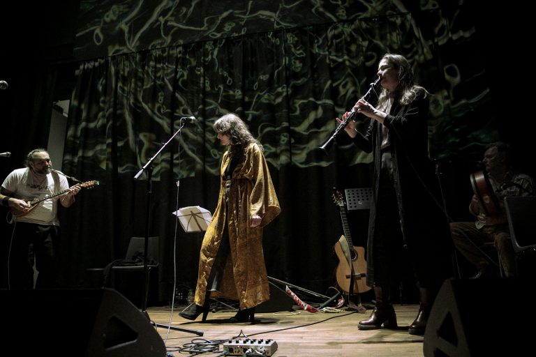 BaShbozouki's feat. Pheli Sommer, Nadina Memagić, Manu Théron
