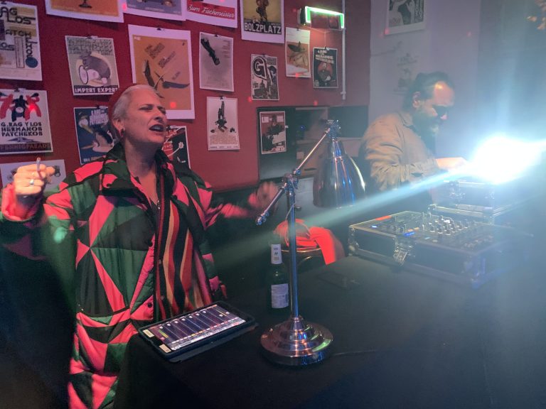 Dj Claus alias Chaspa vs. Dance support Irke ;), Foto: Nils Nebe